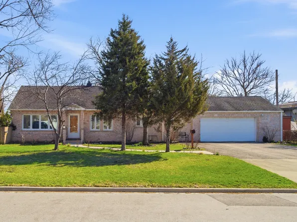 10033 Montrose Ave, Schiller Park, IL 60176