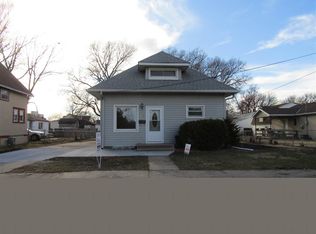 831 N Minnesota Ave, Hastings, NE 68901