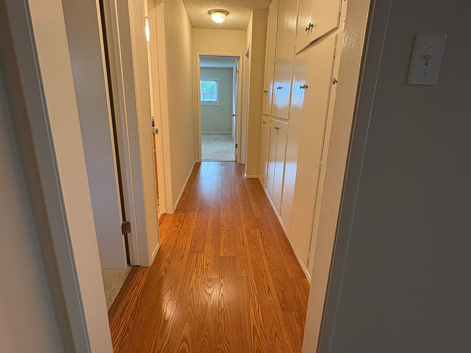 2420 E 5th St — Photo 3