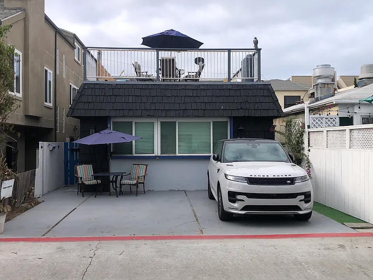 809 Santa Clara Pl #809 — Photo 1
