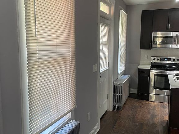 3rd image of 615 N Lime St APT 1