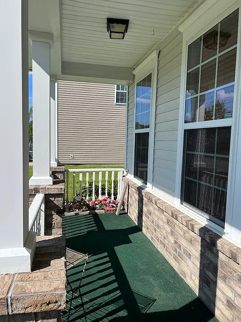 3 bed, 1750 sqft, $2,200 — Photo 4