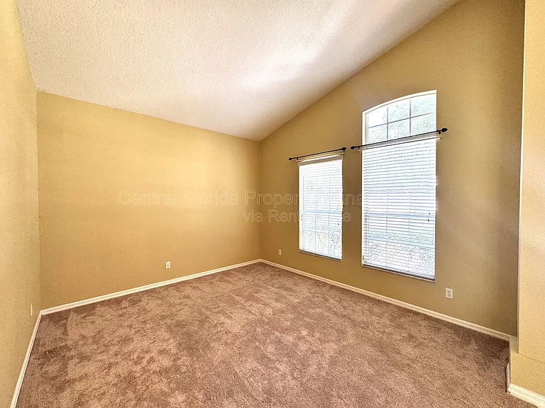 10118 Shortwood Ln — Photo 31