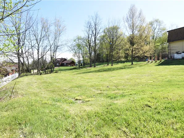 1547 Main St, Leechburg, PA 15656