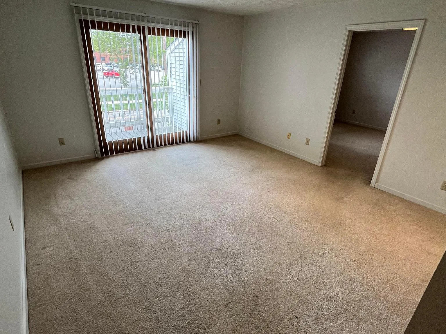 2 bed, 840 sqft, $1,075 — Photo 4