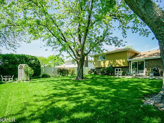 5th image of 1605 Andrea Dr