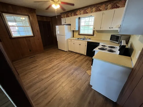 3935 Yokley St, Winston Salem, NC 27107