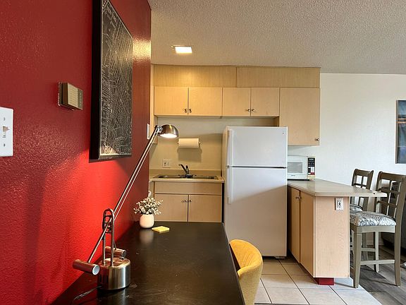 4th image of 2500 S York St APT 408