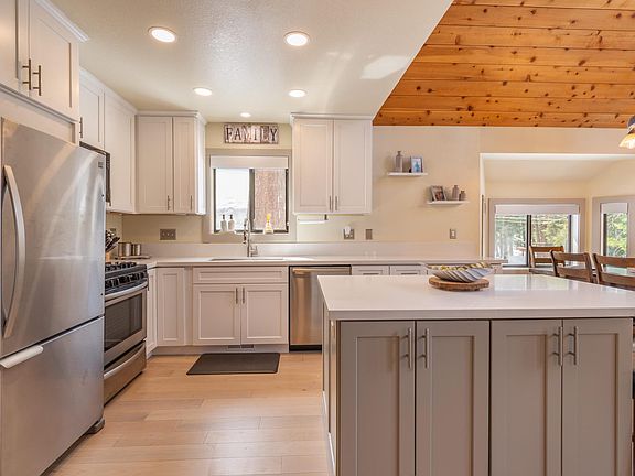 2nd image of 12135 Brookstone Dr