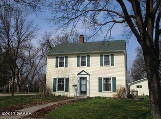 501 E 3rd St, Morris, MN 56267