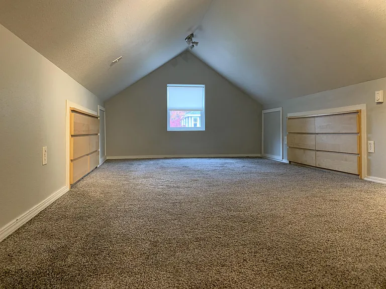 8023 SE Cooper St — Photo 5