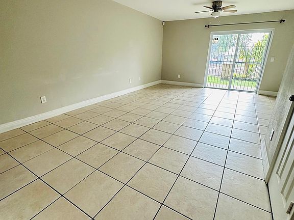 4th image of 207 Eden Ln APT B