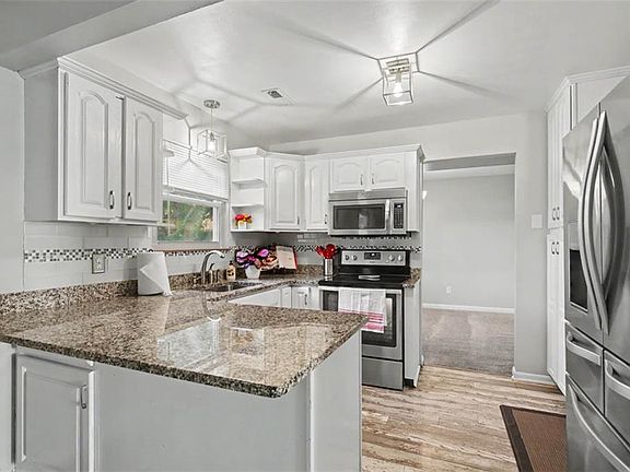 5th image of 1330 Coral Pl
