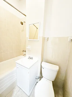 Rented by MAC Realty NY | media 10