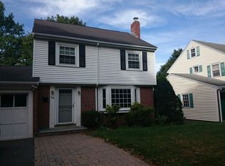 68 Redlands Rd, West Roxbury, MA 02132