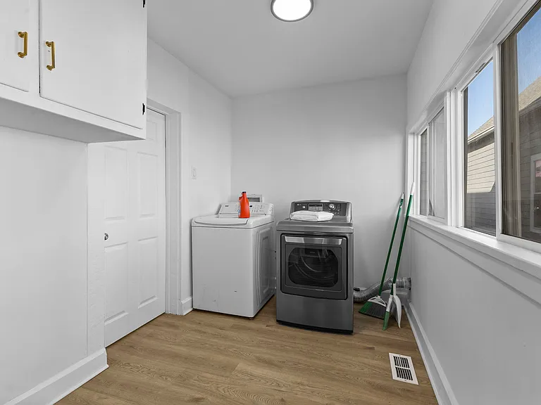 113 S Traub Ave — Photo 24
