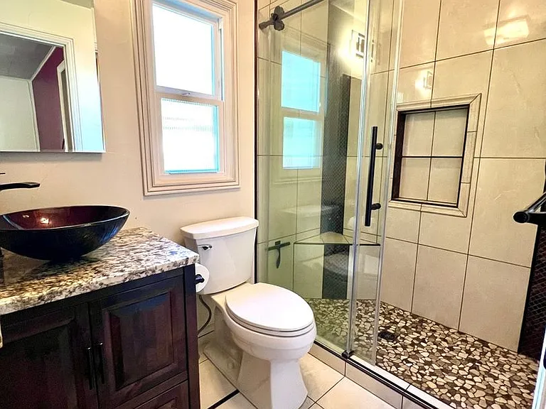 2449 Otis St — Photo 43