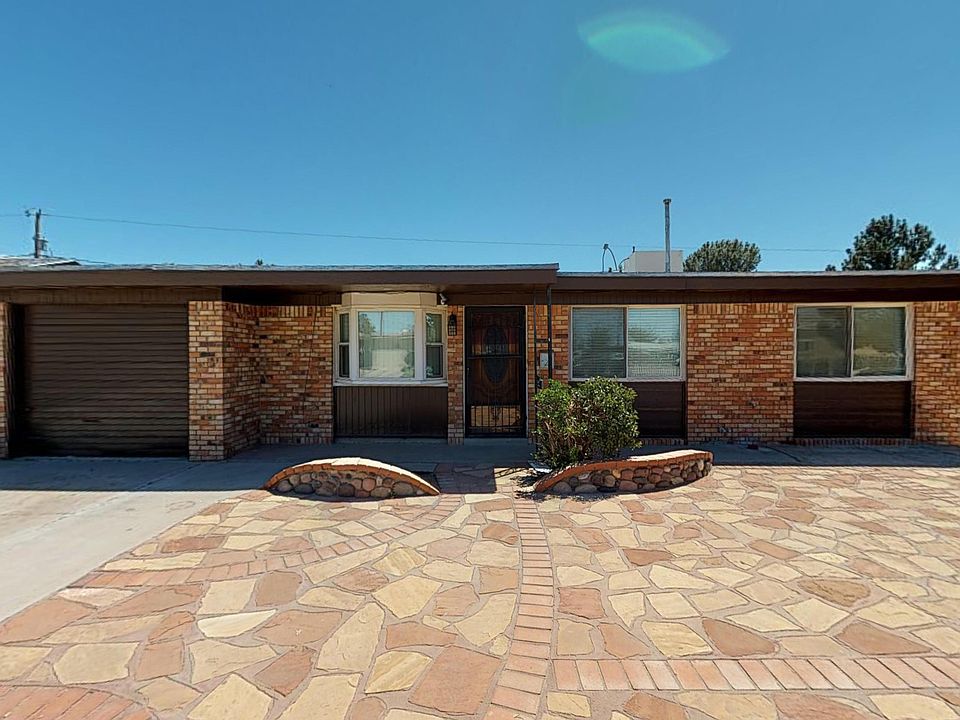 1st image of 728 Saguaro Way