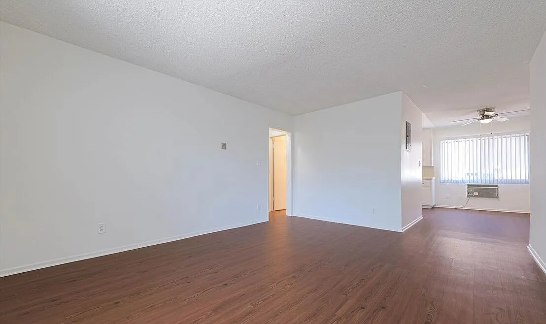 1 bed, 625 sqft, $1,800 — Photo 3