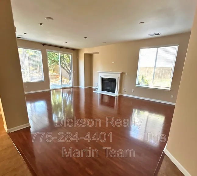 530 Beckfield Ct — Photo 2