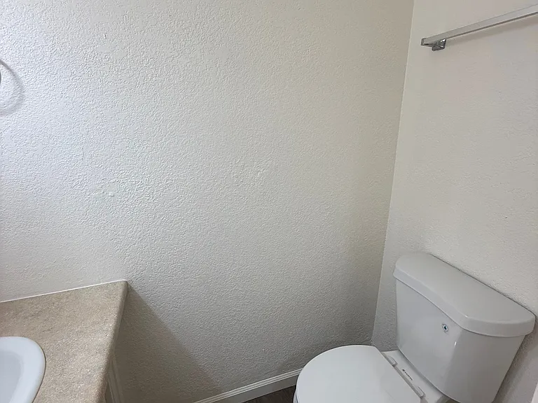 509 E Ridgecrest Blvd #B — Photo 11