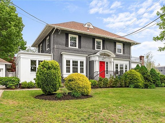 3rd image of 1144 Narragansett Blvd