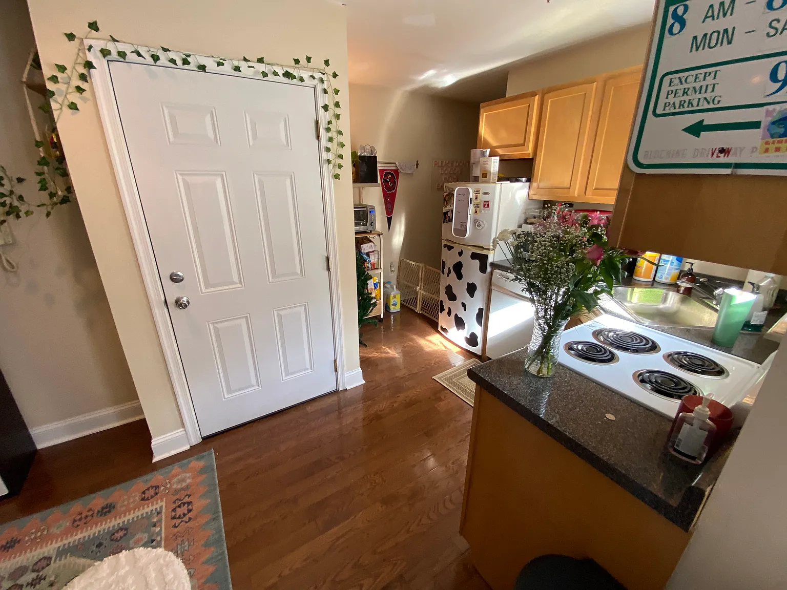 2 bed, $1,200 — Photo 3