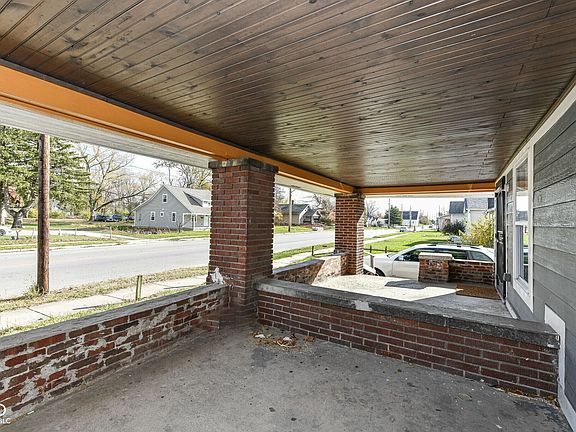 2nd image of 2868 N Sherman Dr
