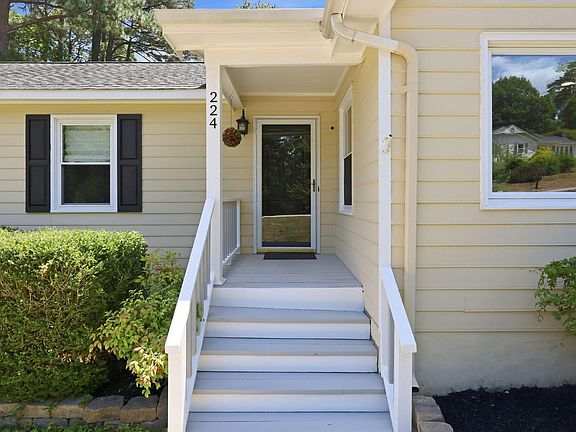 2nd image of 224 Rosehaven Dr