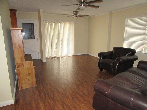 3rd image of 3218 Brockbank Dr