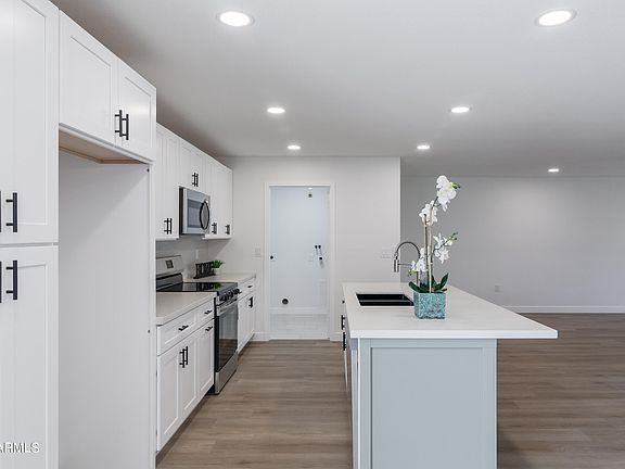 4th image of 17607 N 102ND Drive