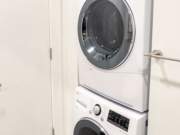 4th image of 60 E 12th St #11G