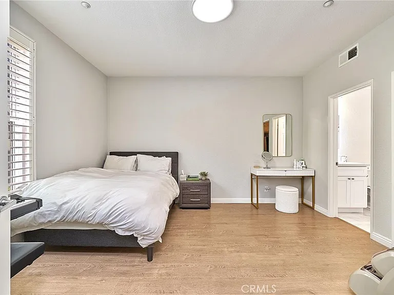 1139 Elfstrom Dr — Photo 27