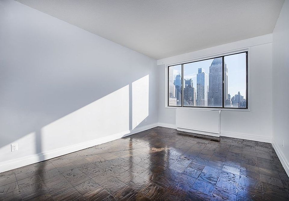 1st image of 330 W 56th St APT 25M