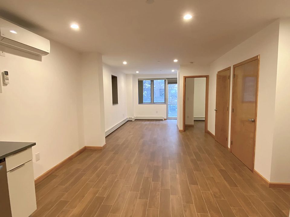 2nd image of 39 Monroe St #3A