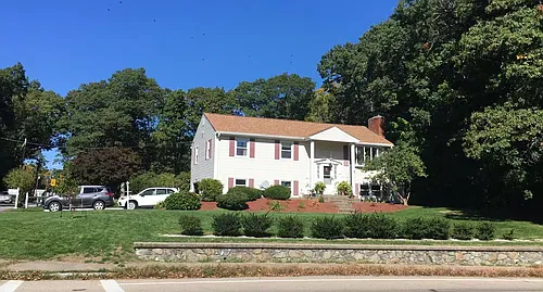 37 Hoppin Hill Ave Photo 1
