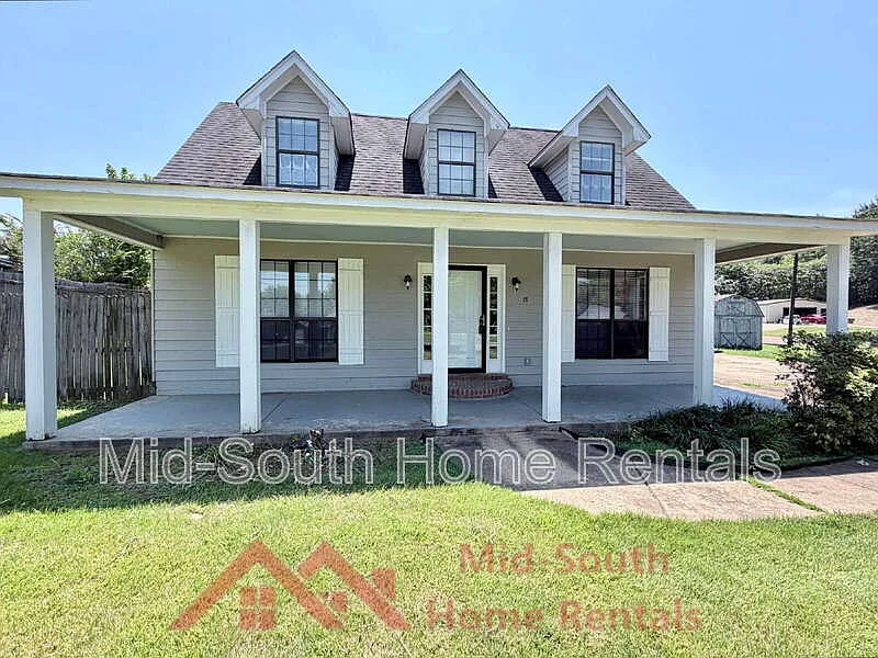 3 bed, 2.5 bath, 1444 sqft, $1,795 — Photo 3