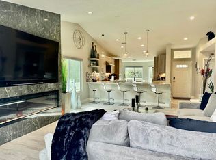 348 Vista Royale Dr, Palm Desert, CA 92211