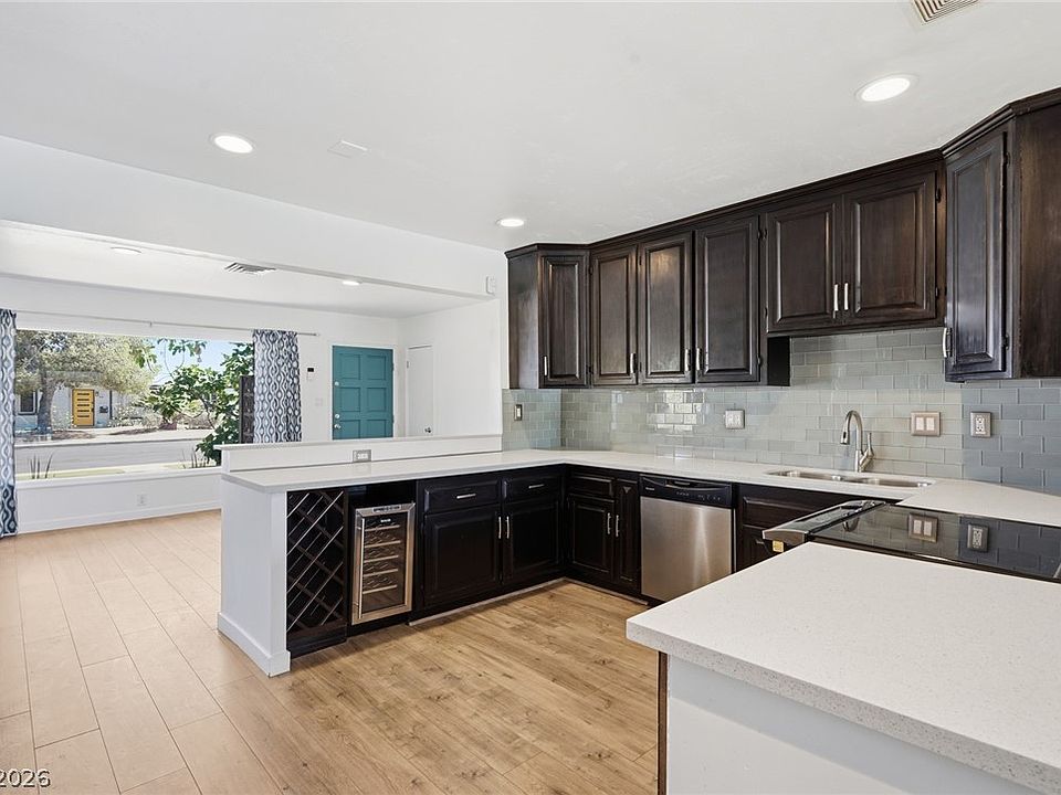 1st image of 909 Canosa Ave