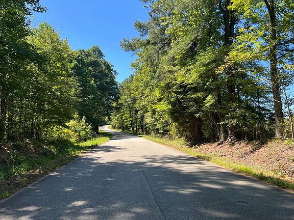 5th image of 16036 Walkers Mill Rd