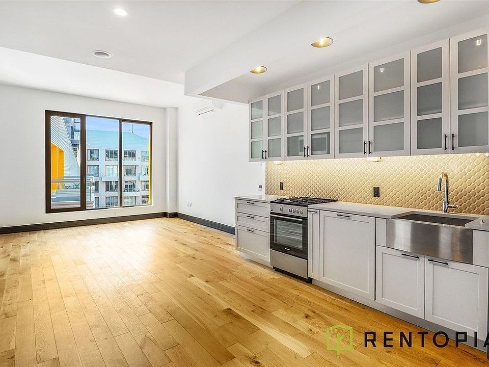 1st image of 10 Montieth St #G83c
