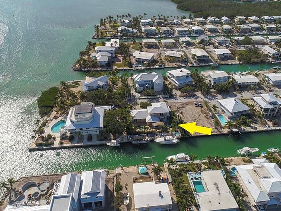 4th image of 175 Harbor Dr