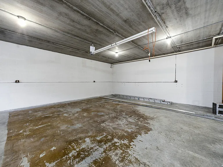306 Orlando Ave — Photo 20