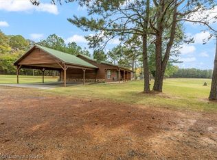 1560 Dorothy Dr, Cedarville, AR 72932