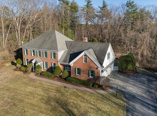 56 Olde English Rd, Bedford, NH 03110