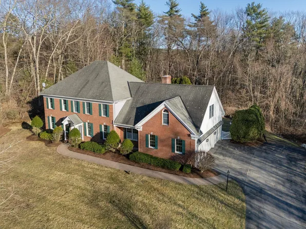 56 Olde English Road, Bedford, NH 03110