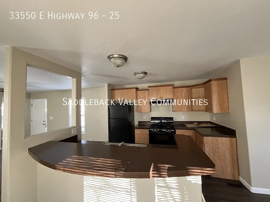 Large 3 bedroom 2 bath — Photo 3