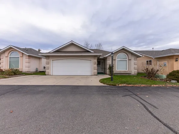 723 Singh St #3, Kamloops, BC V2B 5C5