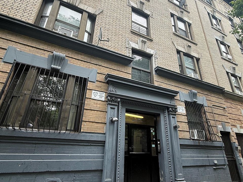 1st image of 2116 Honeywell Avenue #1