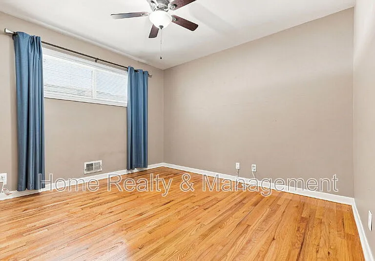 10807 Larry Dr — Photo 13